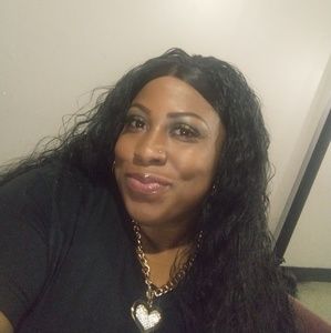 Meet your Posher, Latasha